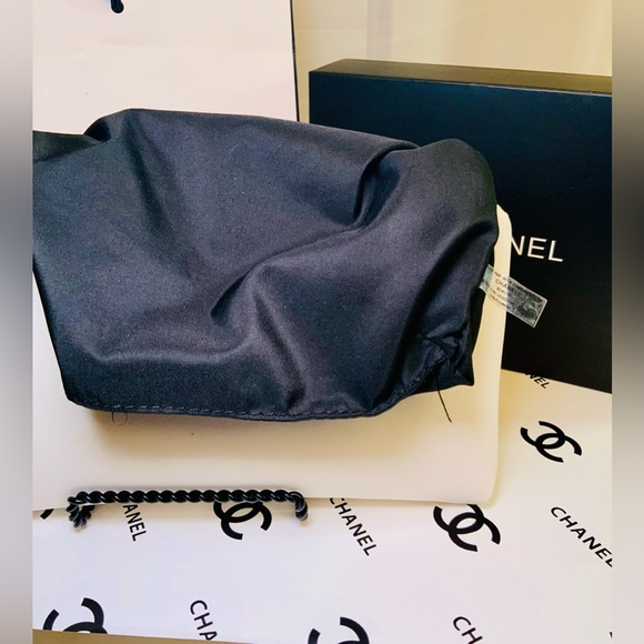 Chanel Neoprene White Cosmetic Beauty Bag Pouch NIB - Picture 4 of 7